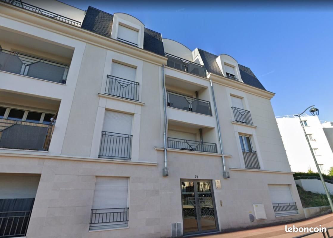 Appartement 2 pièces 39 m² · à Saint-Cyr-l'École · 39 m² · 880 €/mois