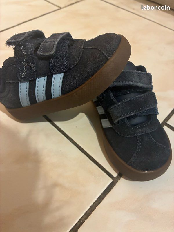 Chaussure garçon T22 adidas (image 1)