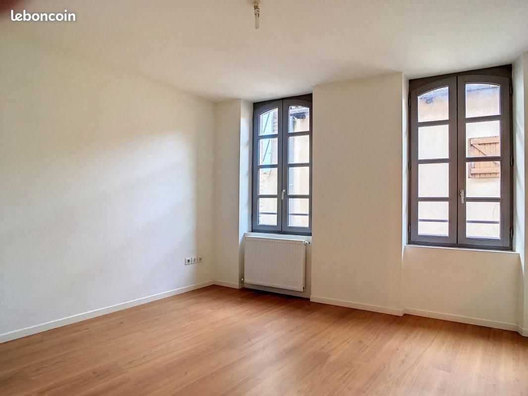 Appartement 4 pièces 98 m² · à Caussade · 98 m² · 620 €/mois