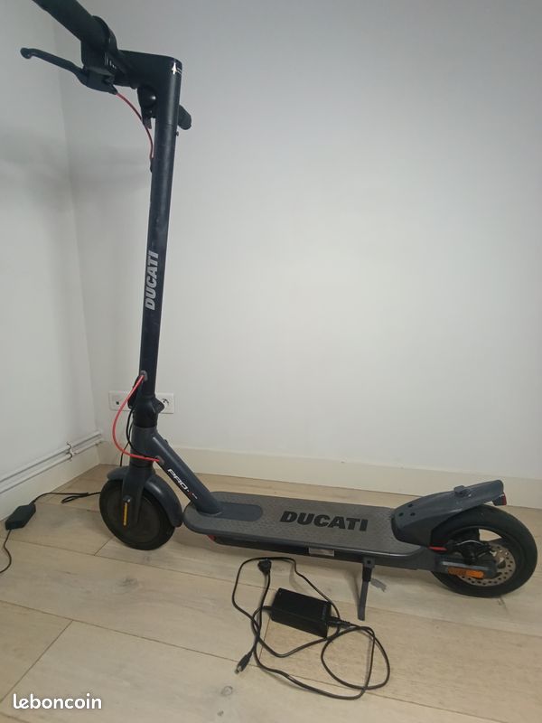 Evo Ducati Pro Plus Recensioni Monopattino Ducati Pro Plus