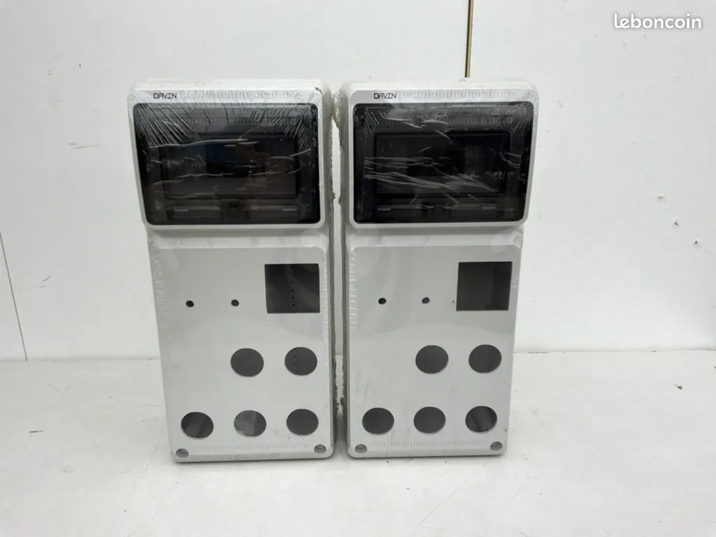 Coffret électrique vide (image 1)