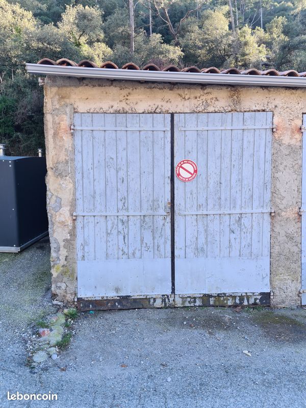 Hangar Garage · à Les Mées · 36 000 €