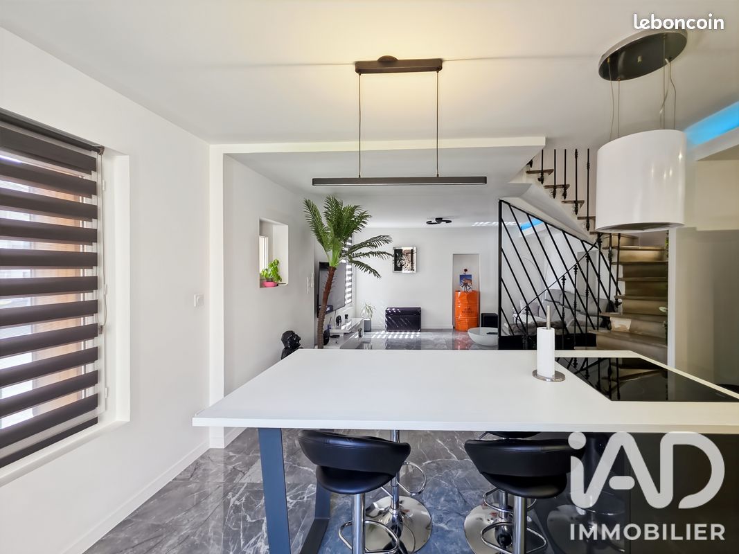 Maison 4 pièces 97 m² · à Saint-Thibéry · 97 m² · 249 900 €