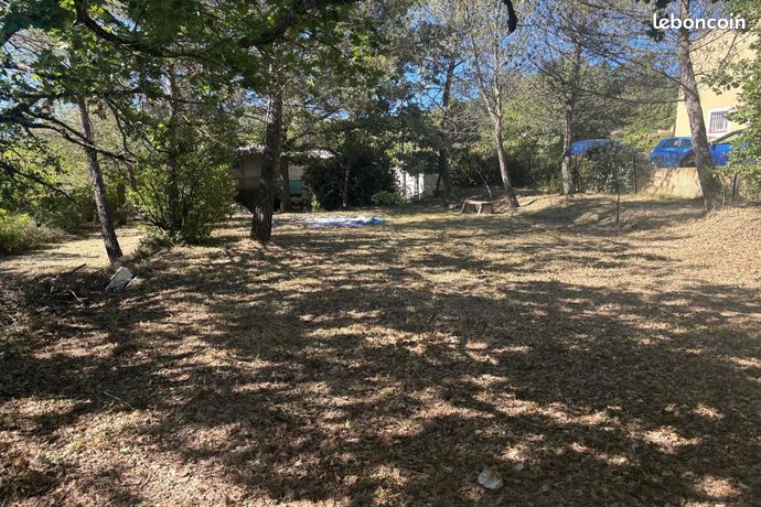 Terrain 440 m² Gréasque