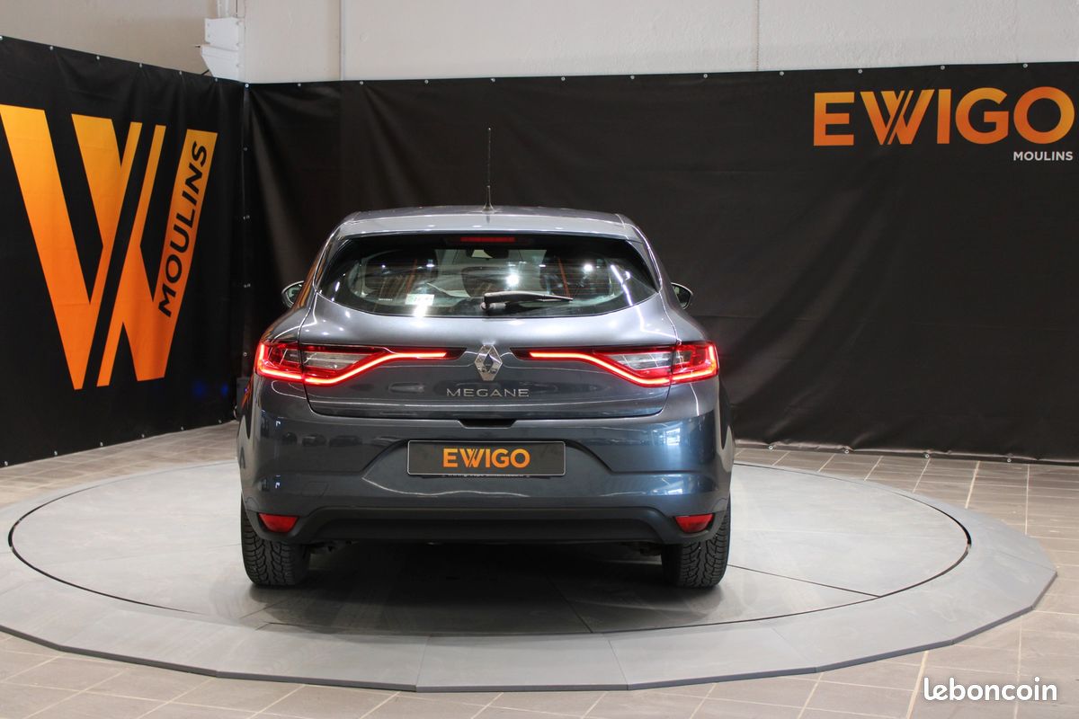 RENAULT MEGANE 4 - 1.2TCE 100 ENERGY LIFE - BLUETOOTH - SUIVI D'ENTRETIEN COMPLET - REGULATEUR - ANTIBROUILLARD Av (image 7)