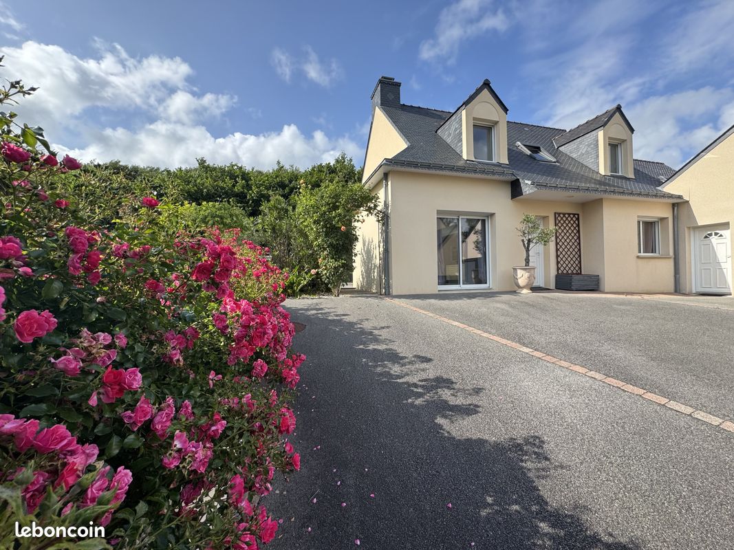 Maison 8 pièces 163 m² · à Pluneret · 163 m² · 378 000 €