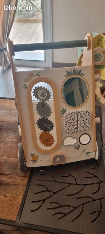 Trotteur pousseur porteur Vertbaudet savane bébé marche