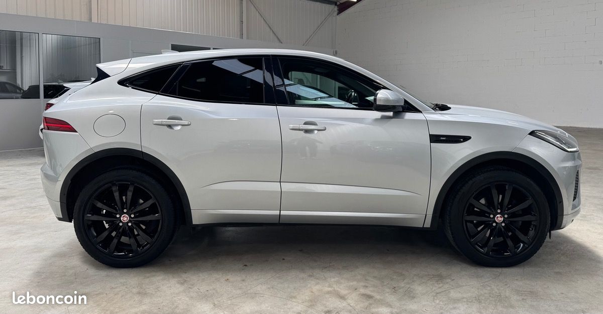 Jaguar E-Pace 2.0d 180ch R-Dynamic SE BVA9 AWD / Toit Pano / Meridian / Sièges Chauffants / Caméra (image 4)