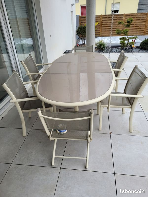 Table jusqu a 10 personnes (image 3)