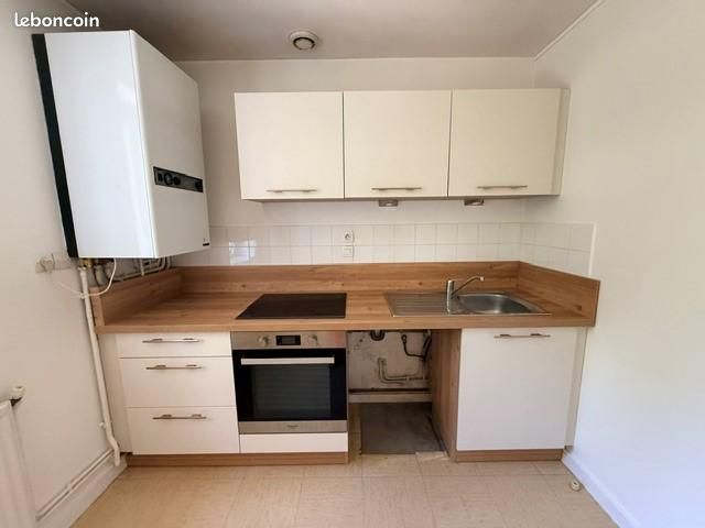 Appartement 2 pièces 57 m² · à Saint-Jean-Bonnefonds · 57 m² · 442 €