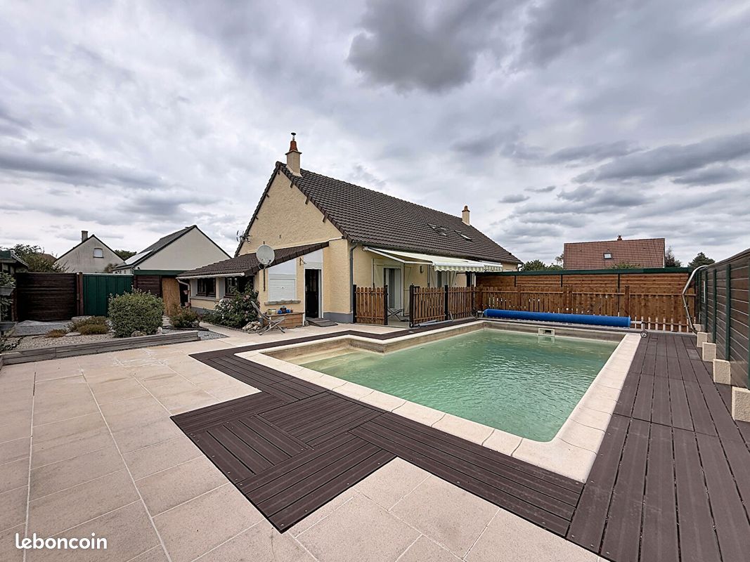Maison 7 pièces 148 m² · à Cangey · 148 m² · 286 000 €