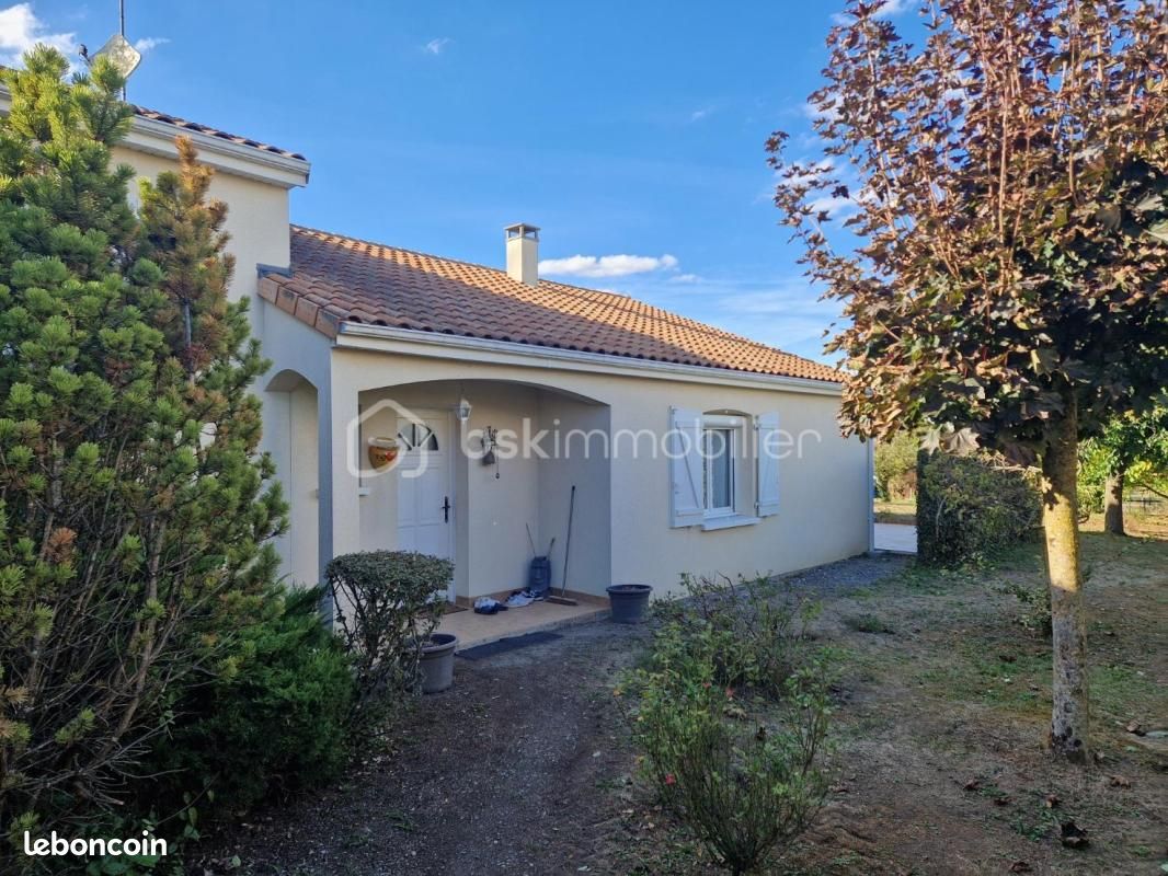 Maison 8 pièces 147 m² · à Jaunay-Marigny · 147 m² · 258 000 €
