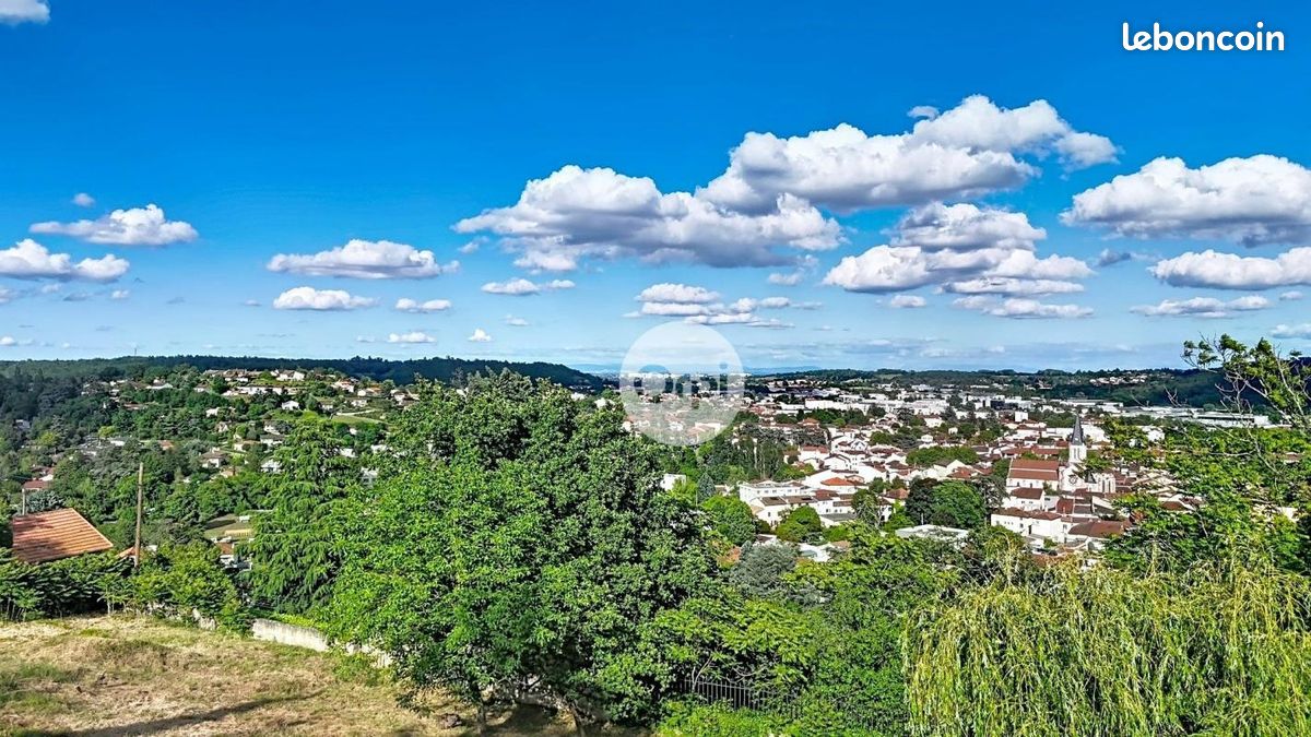 Terrain 1 583 m² Brignais · 299 000 €