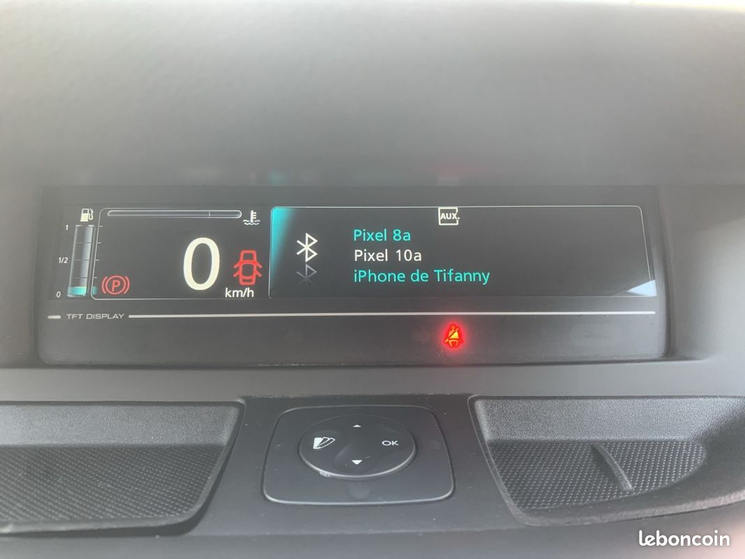 RENAULT SCENIC III dCi 110 Energy eco2 Bose Edition (image 22)