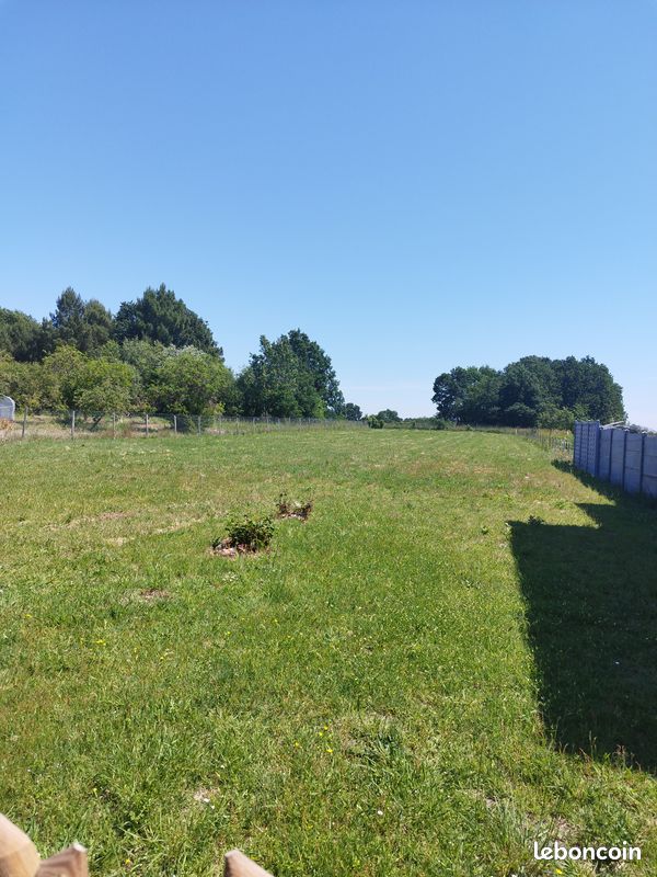Terrain 2122m2 Rou-Marson · 75 000 €