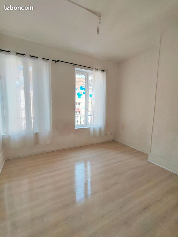 Appartement 1 pièce 25 m² · à Laon · 25 m² · 380 €/mois