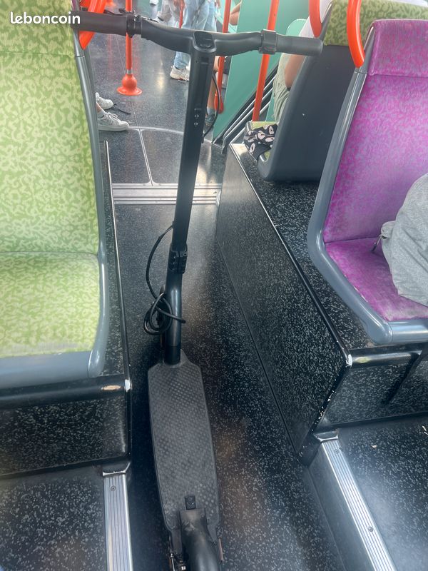 Trottinette électrique OZE (image 1)