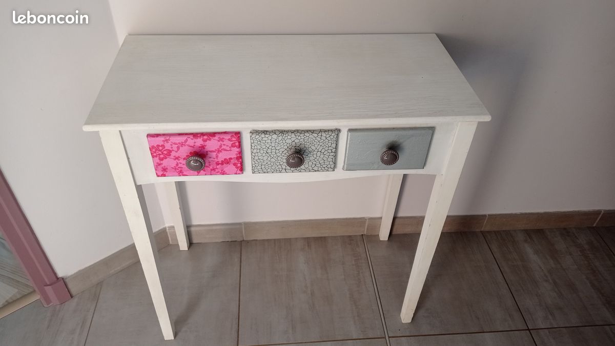 Console (image 1)