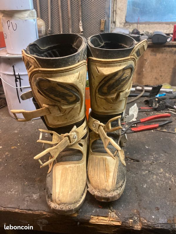 botte motocross taille 28