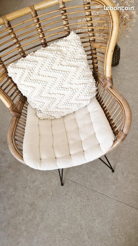 Fauteuil en rotin (image 3)