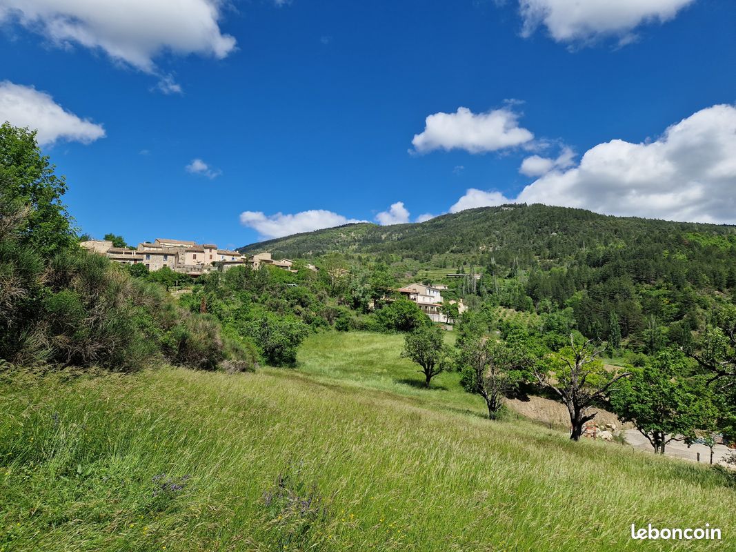 Terrain 1500 m² · à Cornillon-sur-l'Oule · 1 500 m² · 105 000 €