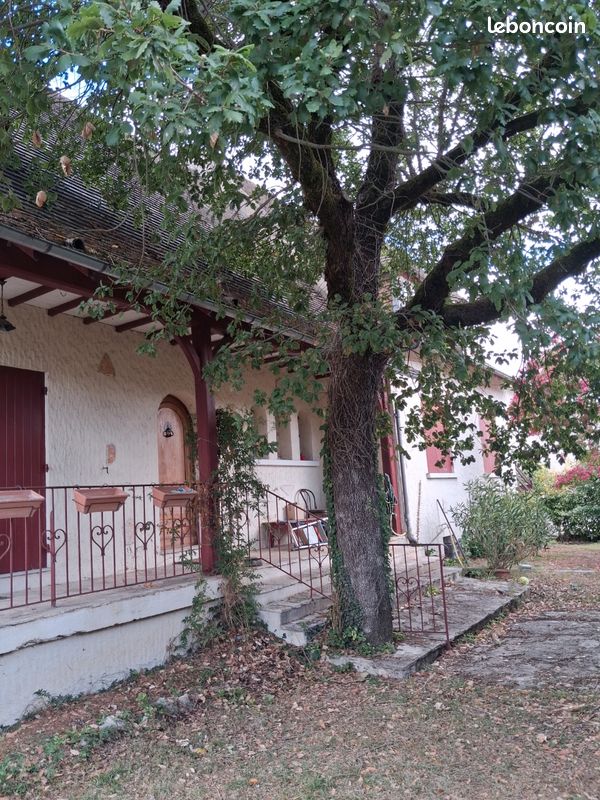Maison 9 pièces 150 m² · à Tocane-Saint-Apre · 150 m² · 180 000 €