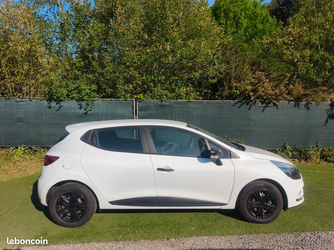Clio 4 phase 2 - 0.9 TCE - Life - 37 000kms - 09/2019 - Clim - Régulateur - Bluetooth (image 3)