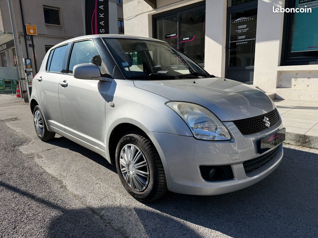 SUZUKI SWIFT 1.3 GLX 4x4 (image 7)