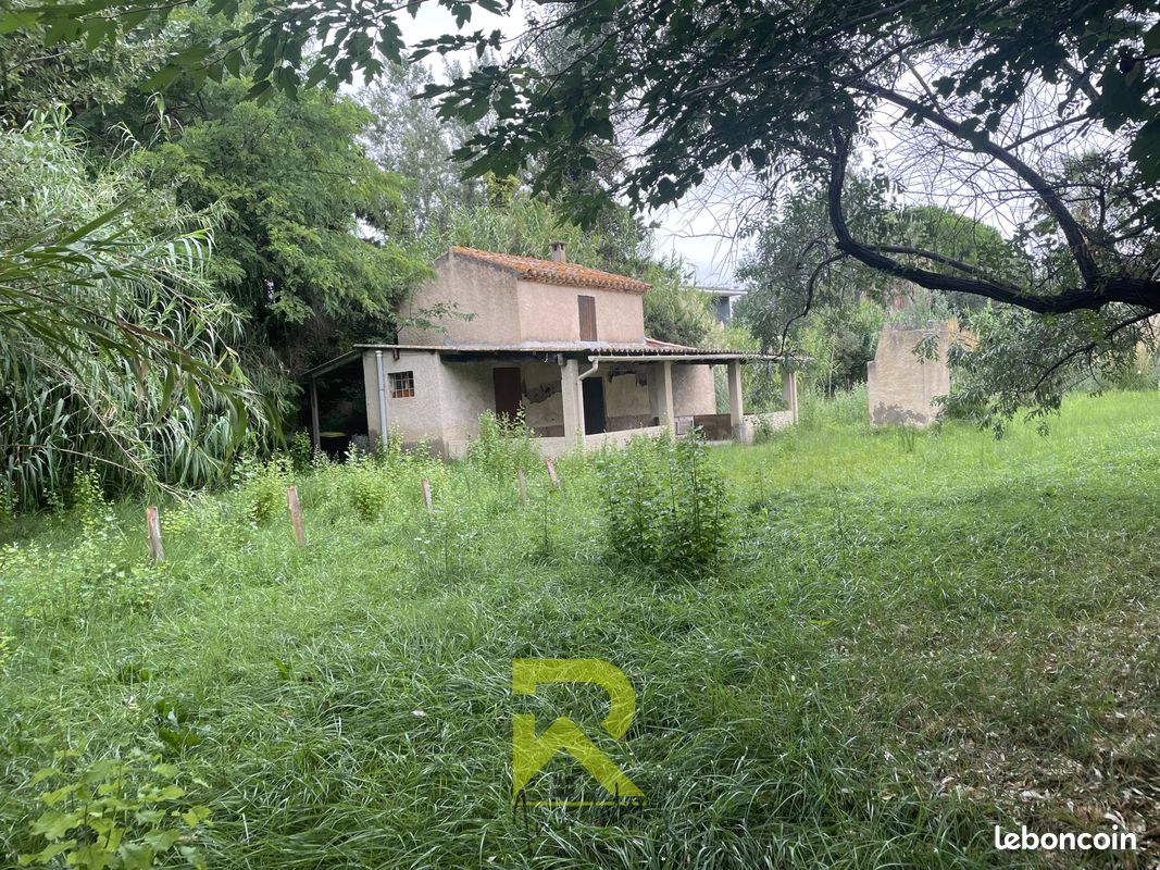 Terrain 896 m² · à Agde · 896 m² · 435 000 €