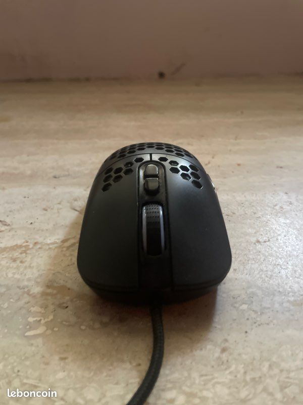 Souris gamer filaire (image 1)