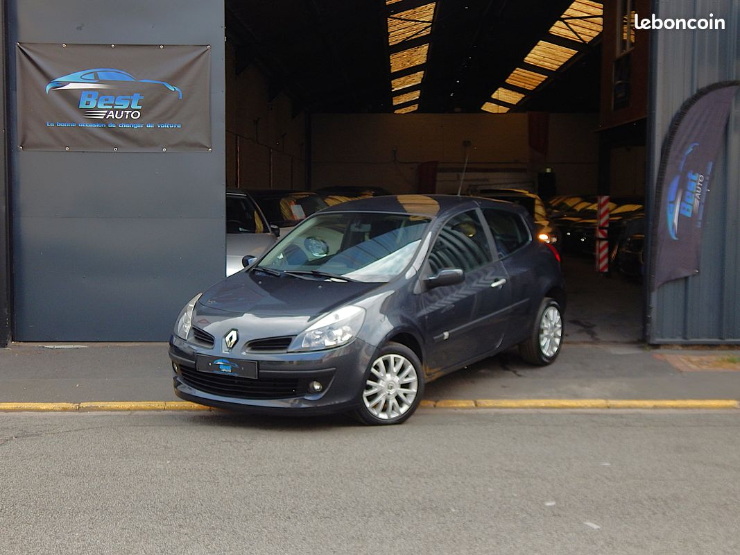 🚘️🚘️Renault clio 1,4L 16s 100cv confort dynamique 61 650km 🚘️🚘️ (image 1)