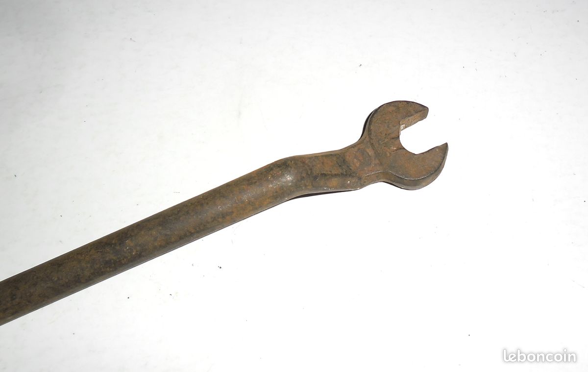 Ancienne Clé Plate à Fourche Vintage - URSS, époque Soviétique