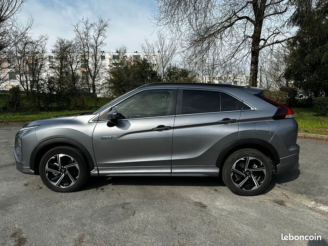 Mitsubishi Eclipse Cross 2.4 PHEV TWIN MOTOR 4WD INSTYLE (image 5)