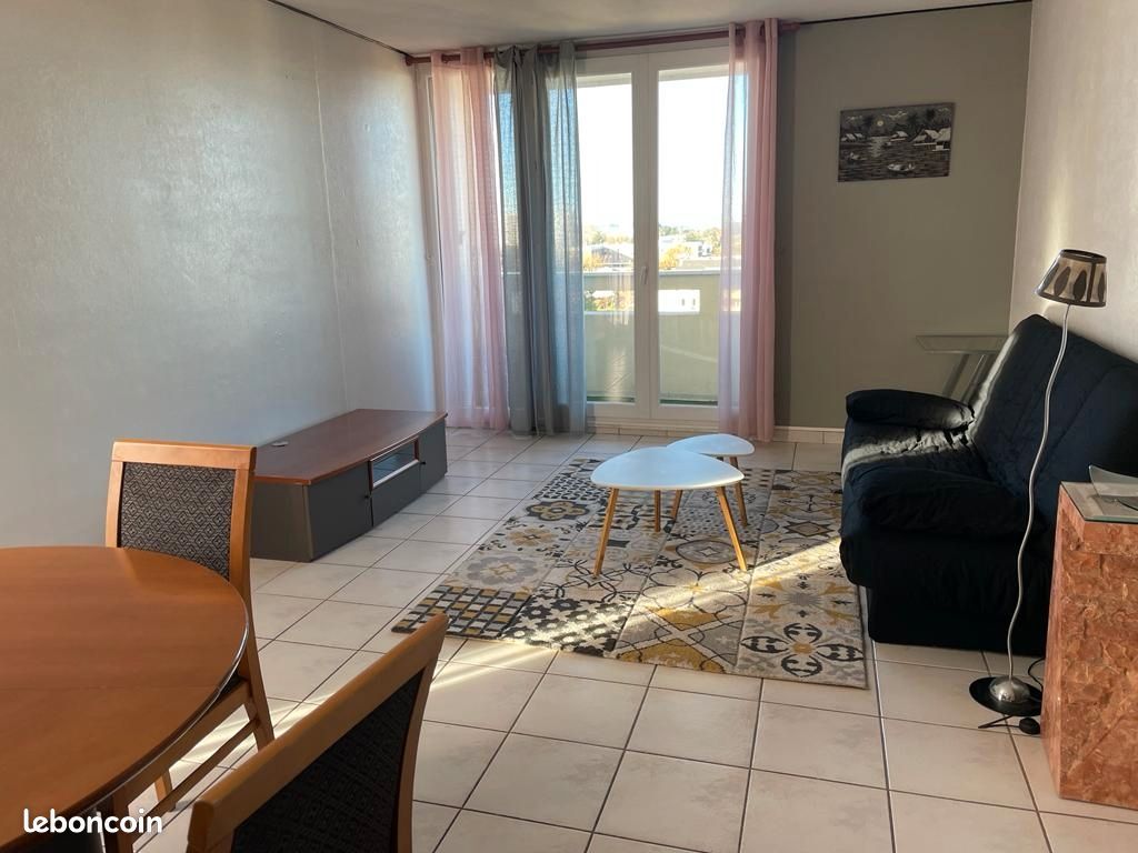 Appartement 3 pièces 71 m² · à Pau · 71 m² · 770 €