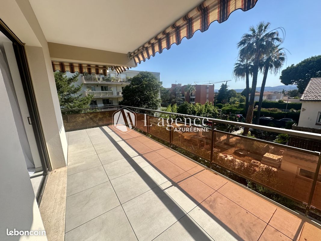 Appartement 4 pièces 132 m² · à Saint-Laurent-du-Var · 132 m² · 649 000 €