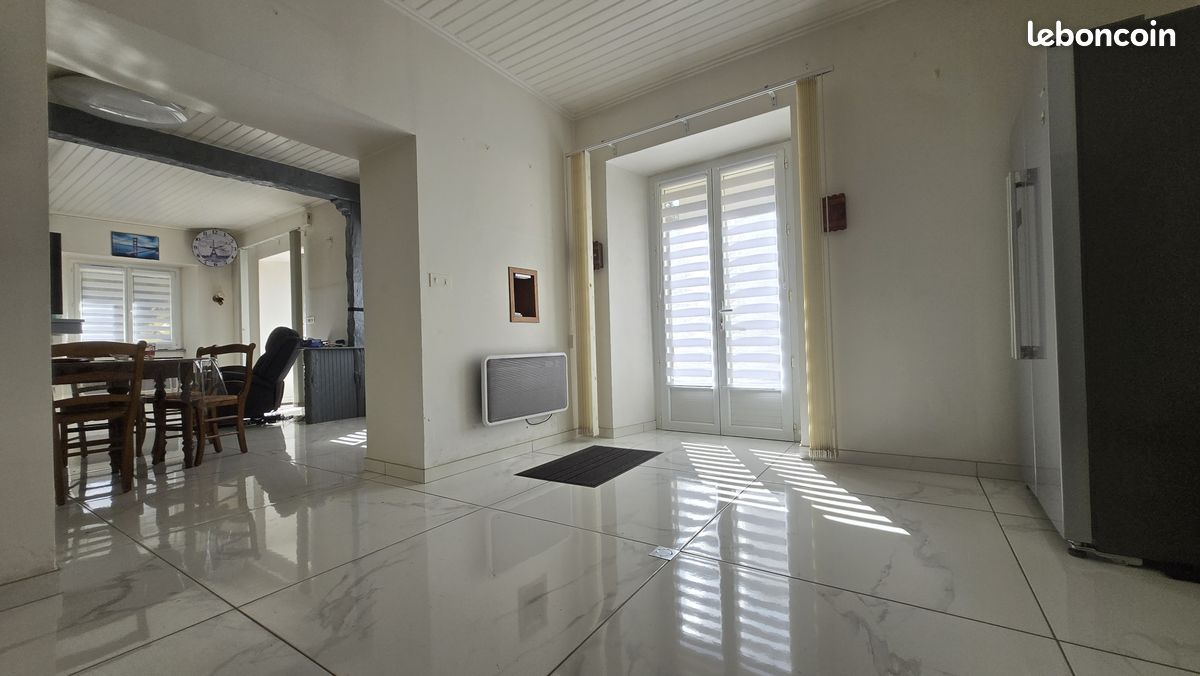 Maison 8 pièces 188 m² · à Divatte-sur-Loire · 188 m² · 280 500 €