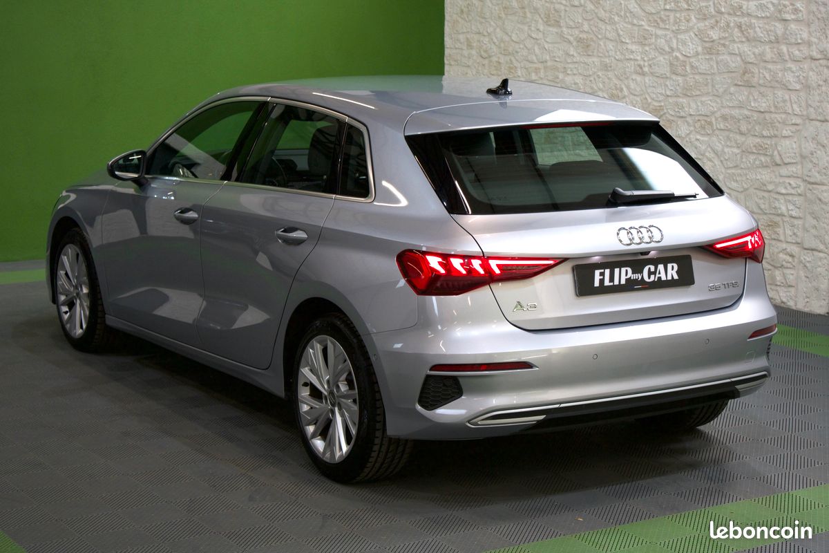 AUDI A3 IV Sportback 35 tfsi 150 DESIGN LUXE S Tronic 7 (image 4)