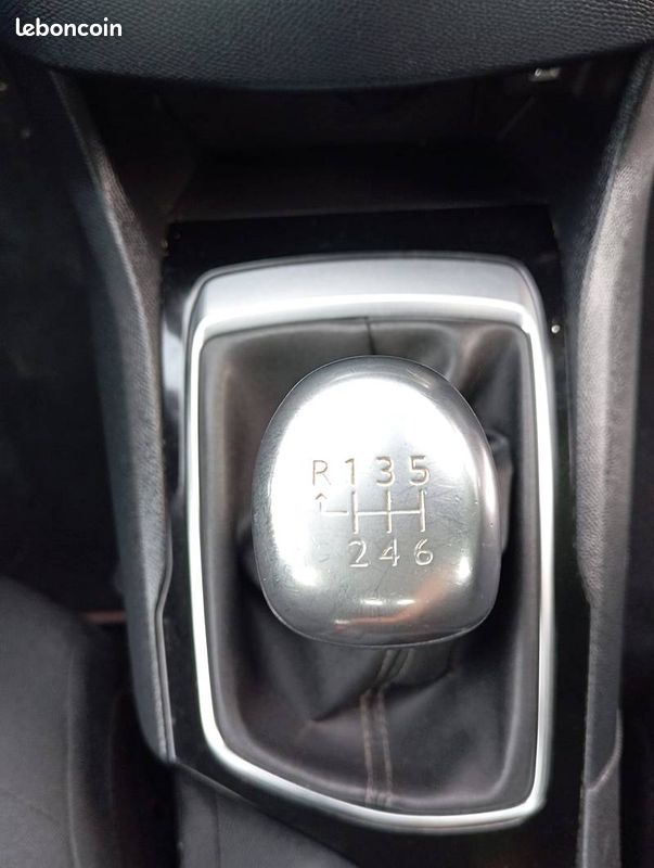 Peugeot 308 ii 2019 (image 14)
