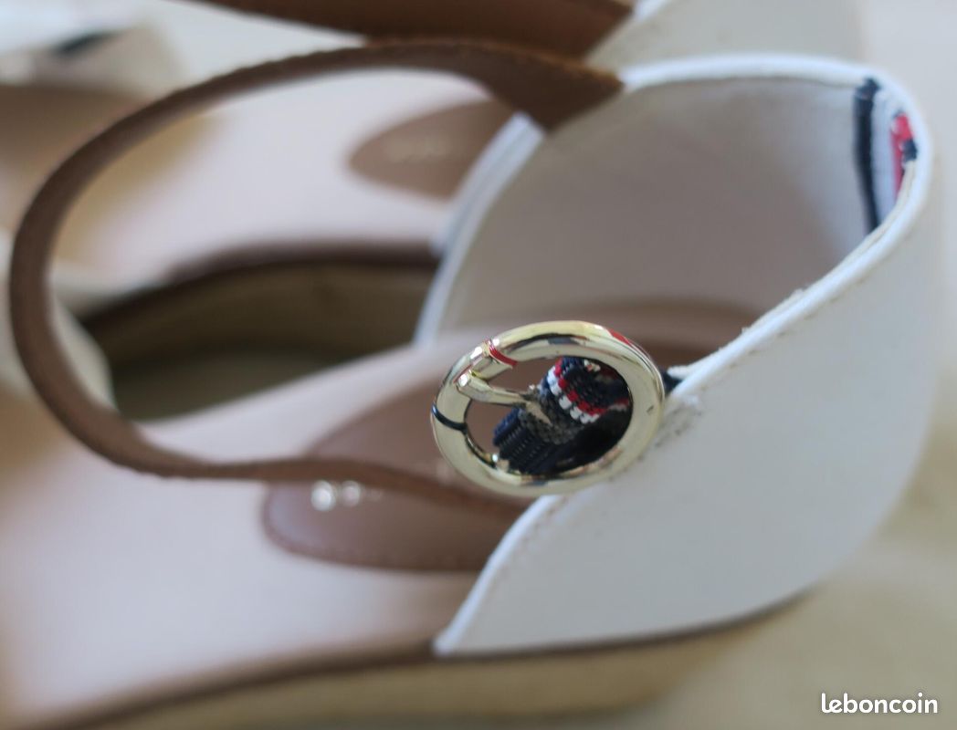 Sandales NEUVES compensées espadrilles écru cuir fauve Tommy Hilfiger (image 9)