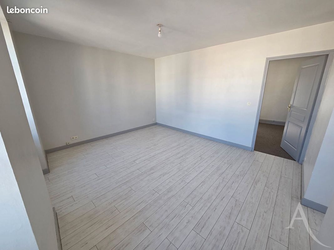 Appartement a louer chateauroux - 2 pièce(s) - 51 m2 - Surfyn