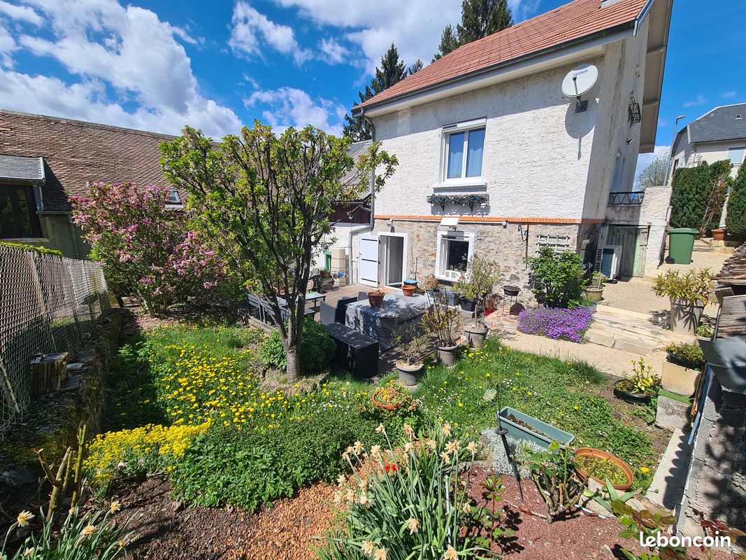 Maison 5 pièces 136 m² · à Monteynard · 136 m² · 240 000 €