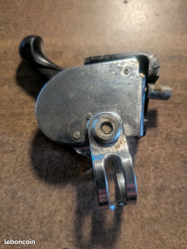 MANETTE DROITE SHIMANO REVOSHIFT SL-RS35 7 VITESSES + CÂBLE + GAINES