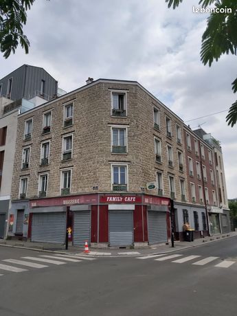https://img.leboncoin.fr/api/v1/lbcpb1/images/7e/72/ce/7e72ce8b12a8166b30365ba356614eab3eb5d35b.jpg?rule=ad-image