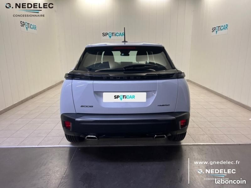 Peugeot 2008 1.2 Hybrid 110ch Style e-DCS6 (image 5)