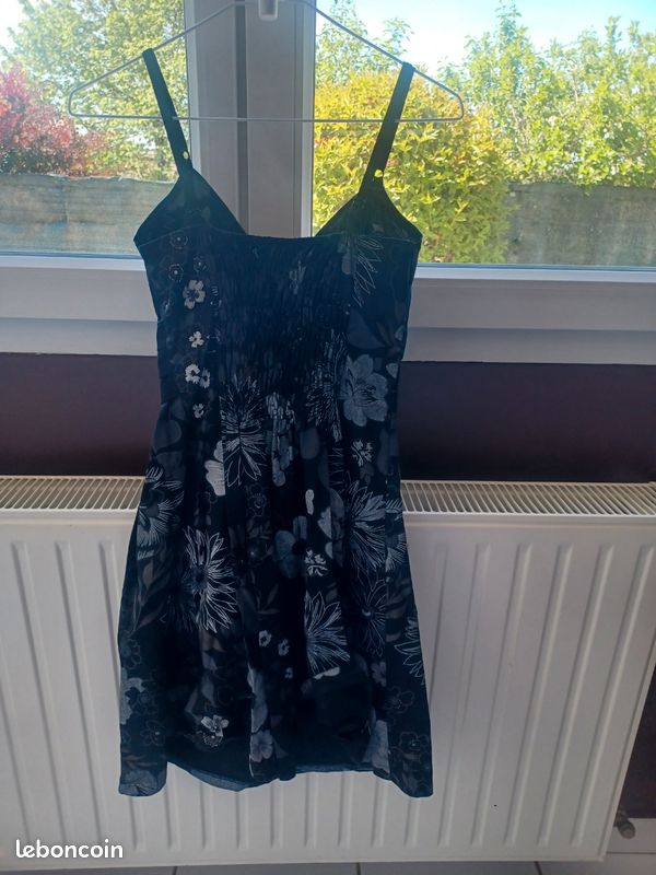 Robe S (image 4)