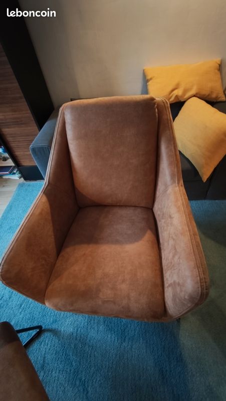 Fauteuil marron clair et relève pied (image 7)