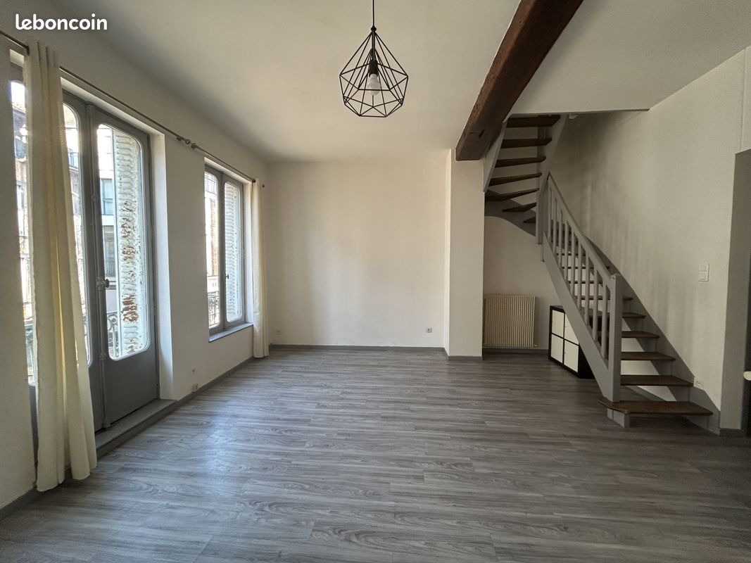 Appartement 4 pièces 111 m² · à Troyes · 111 m² · 940 €