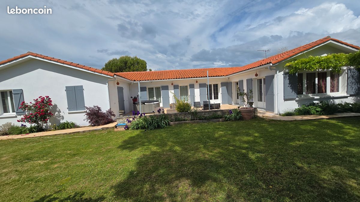 Maison 5 pièces 172 m² · à La Jarrie · 172 m² · 550 000 €