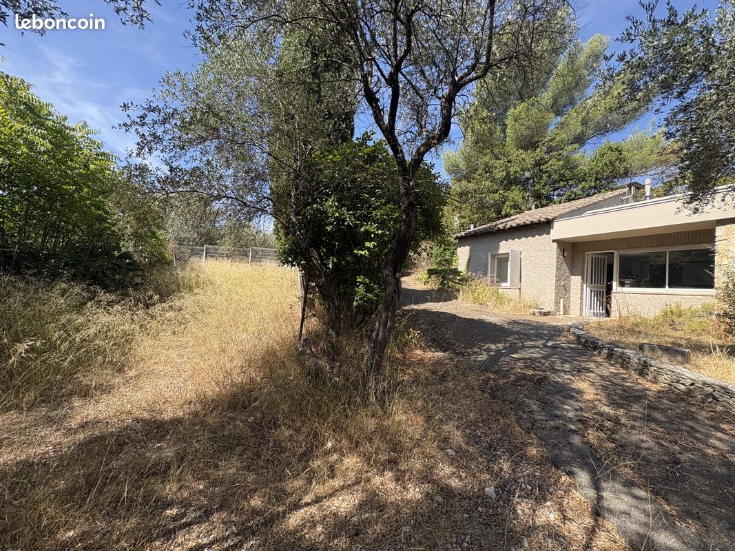 Maison 3 pièces 65 m² · à Nîmes · 65 m² · 220 000 €