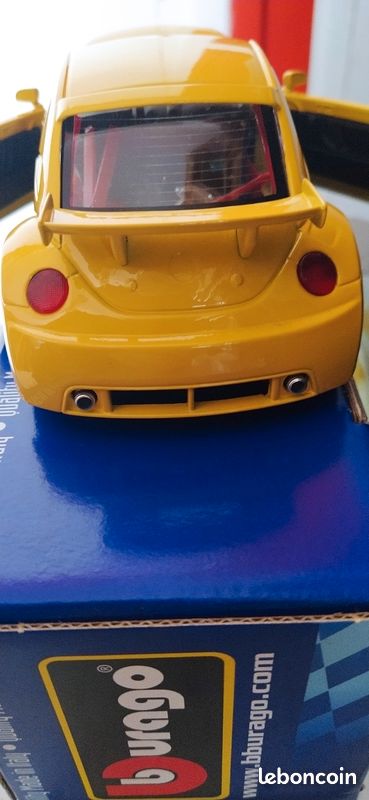 Bburago 1:18 Gold Volkswagen New Beetle Cup - Modellauto, Auto, Rennsport, für Jungen (Kind), unisex